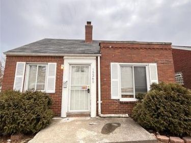 15260 Eastburn Street, Detroit, MI 48205