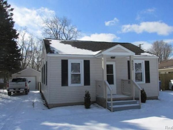 6533 Cloverton Drive, Waterford Twp, MI 48329