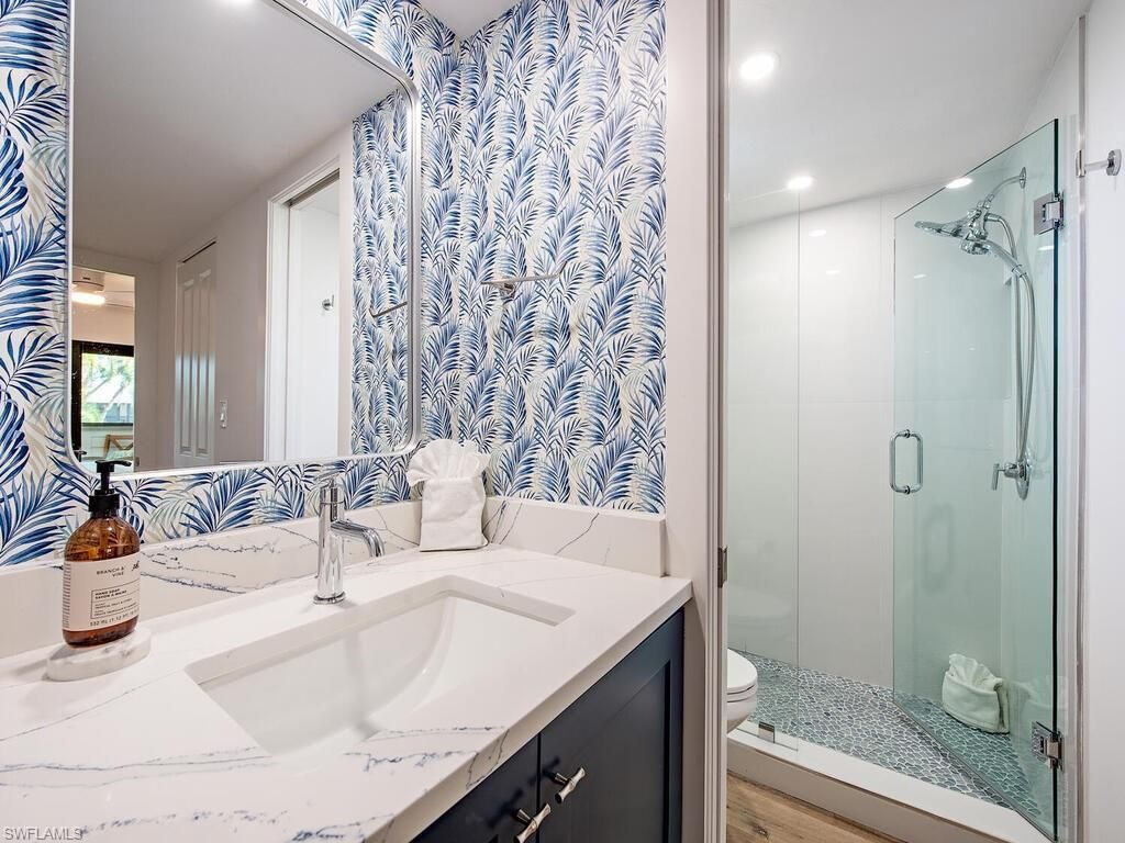 600 Neapolitan Way, Unit 230, Naples, FL 34103 Photo