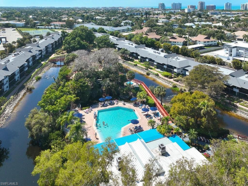 600 Neapolitan Way, Unit 230, Naples, FL 34103 Photo