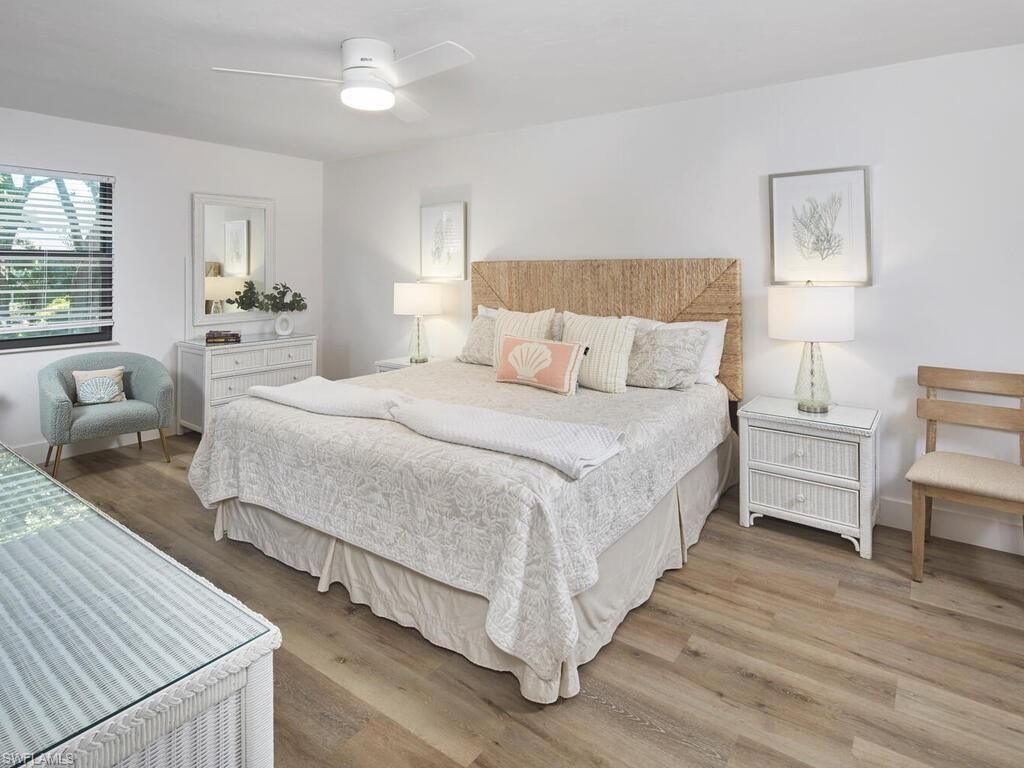 600 Neapolitan Way, Unit 230, Naples, FL 34103 Photo