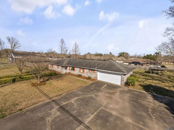 1934 S John Ave, Gonzales, LA 70737