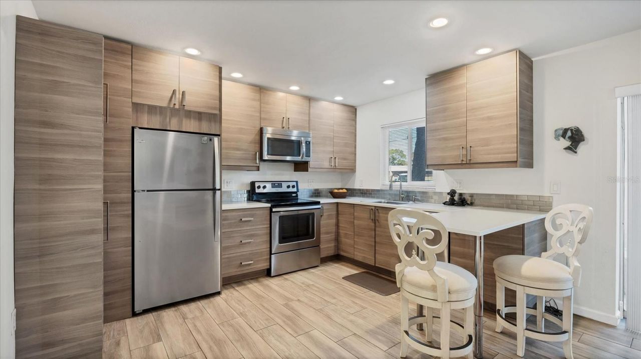 2304 Ringling Boulevard , Unit 113, Sarasota, FL 34237 Photo