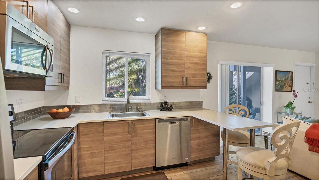 2304 Ringling Boulevard , Unit 113, Sarasota, FL 34237 Photo