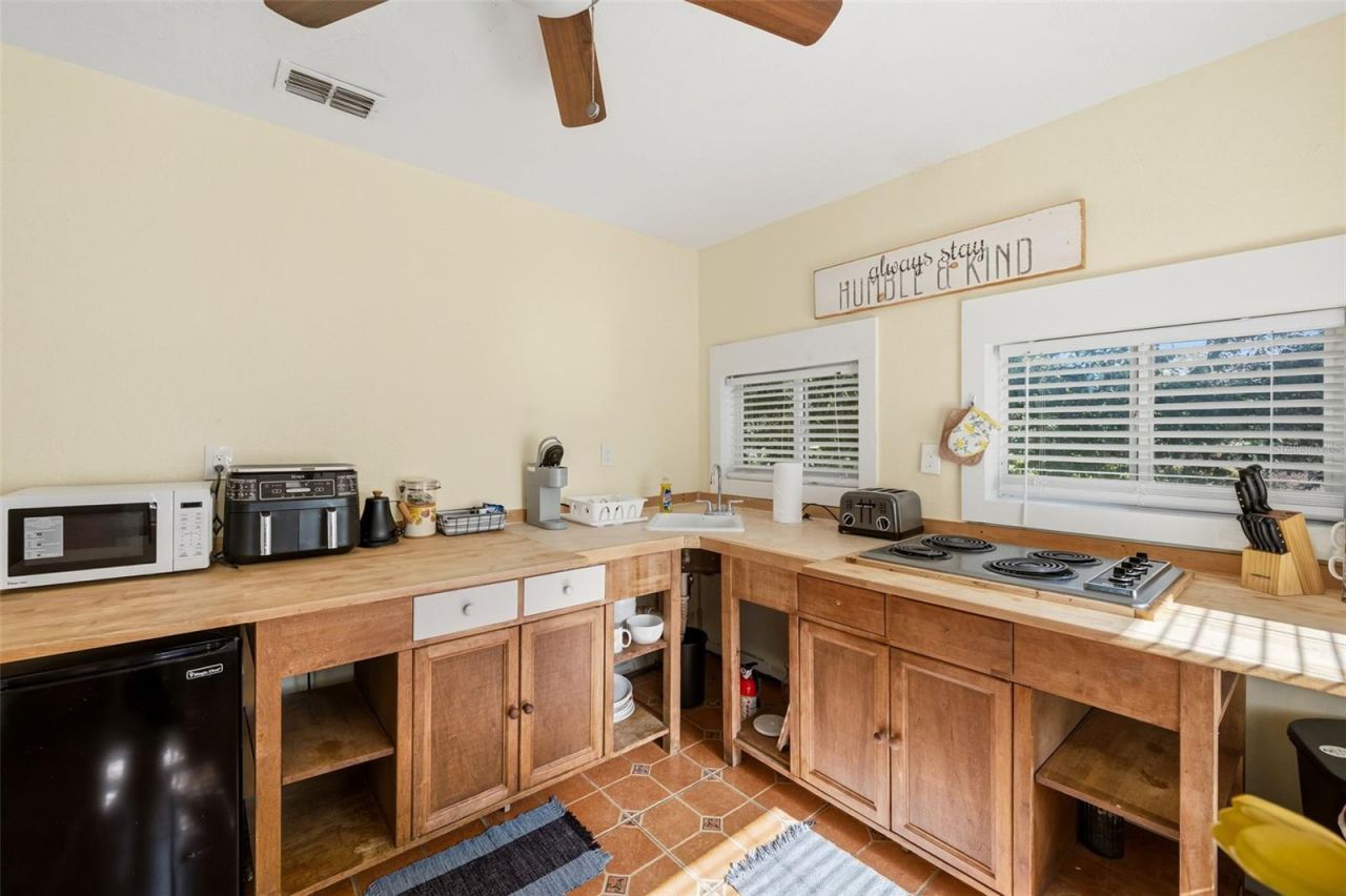 4701 3rd Avenue S, Saint Petersburg, FL 33711 Photo