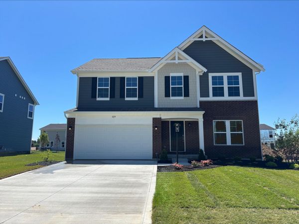 8239 Sycamore Hollow Drive, Pickerington, OH 43147