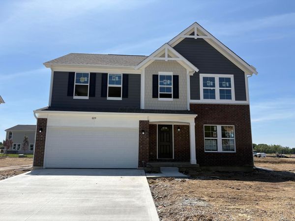 8239 Sycamore Hollow Drive, Pickerington, OH 43147