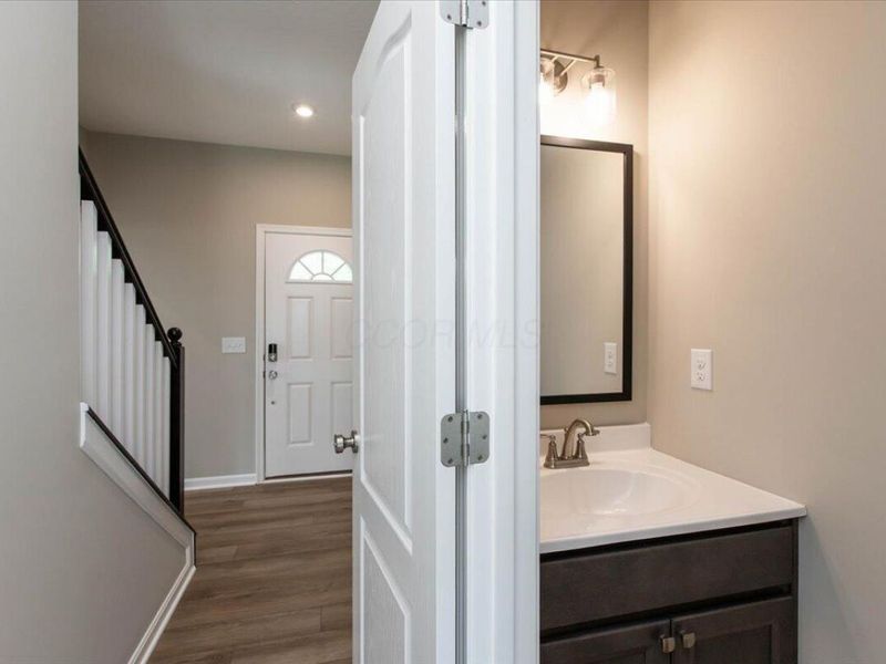 8239 Sycamore Hollow Drive, Pickerington, OH 43147 Photo 16
