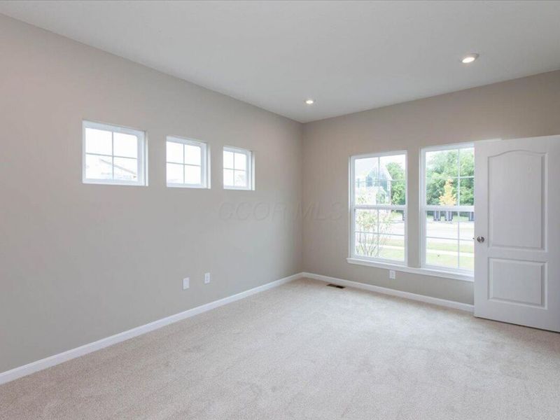 8239 Sycamore Hollow Drive, Pickerington, OH 43147 Photo 18