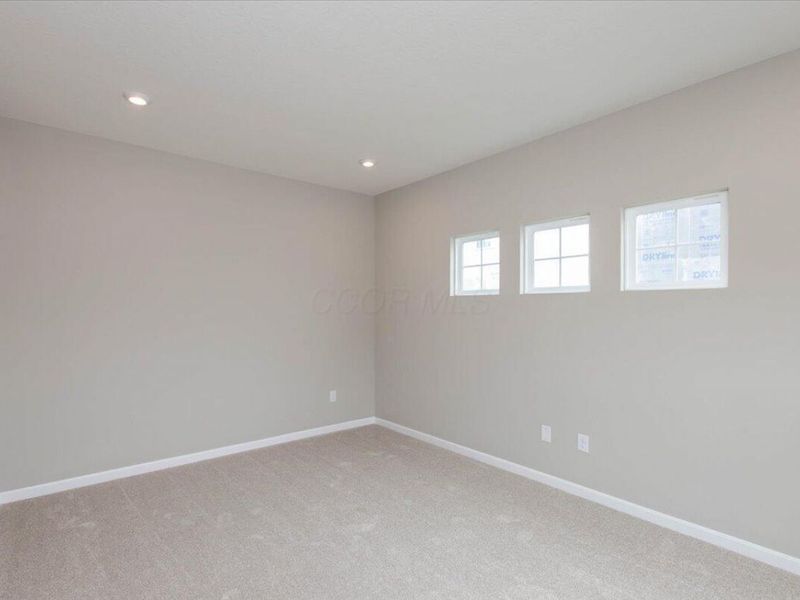 8239 Sycamore Hollow Drive, Pickerington, OH 43147 Photo 19