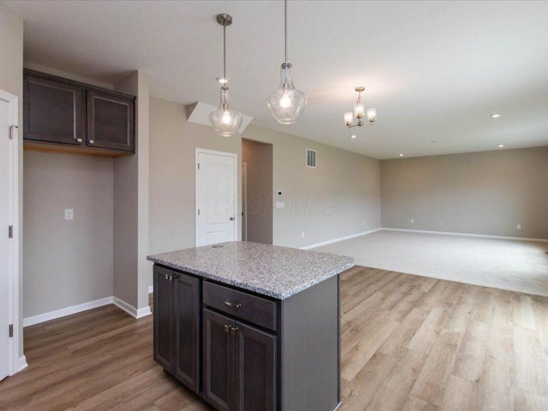 8239 Sycamore Hollow Drive, Pickerington, OH 43147 Photo 9