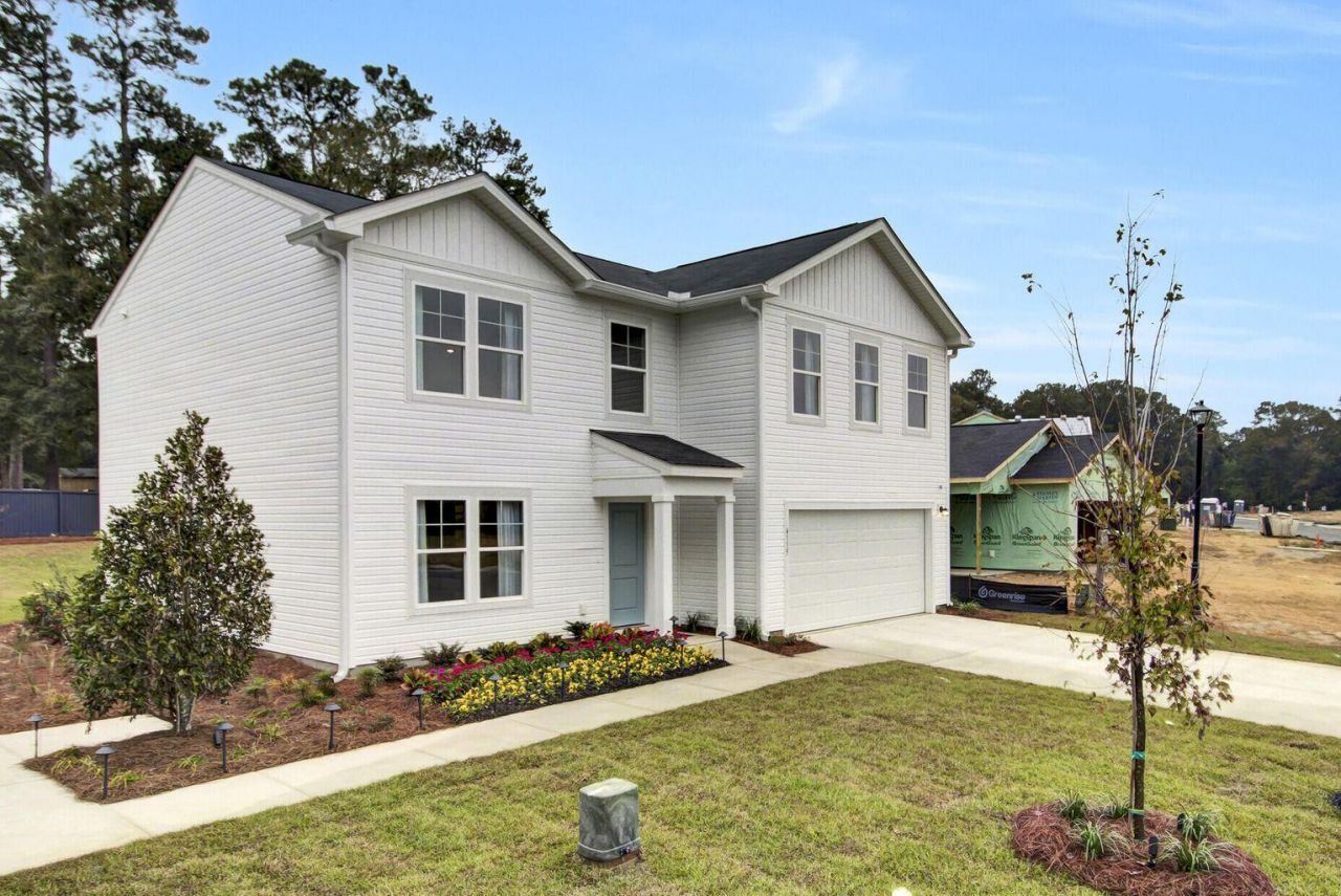 7024 Windham Way Photo 3