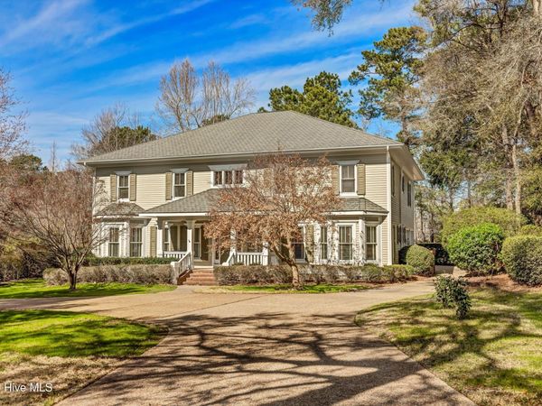 2201 Pinehurst Place, Wilmington, NC 28405