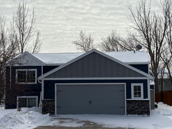 1755 Huntington Drive, West Fargo, ND 58078