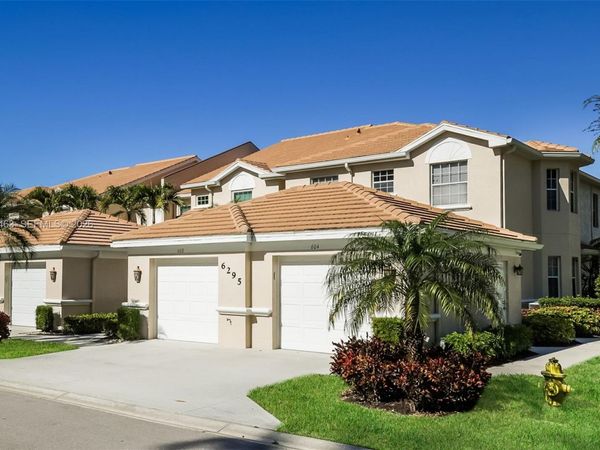 6295 Wilshire PinesCir , Unit 607, Naples, FL 34109