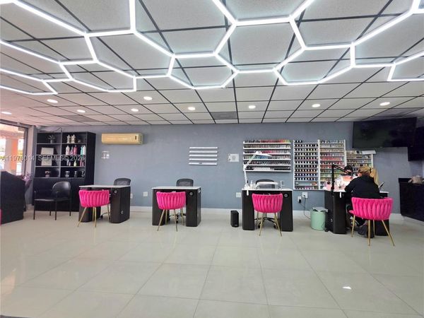 10873 SW 40th St, Miami, FL 33165