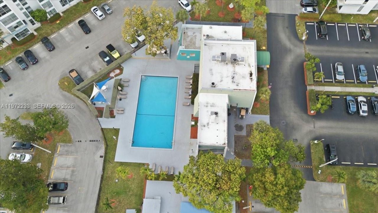 200 177th Dr , Unit 409, Sunny Isles Beach, FL 33160 Photo