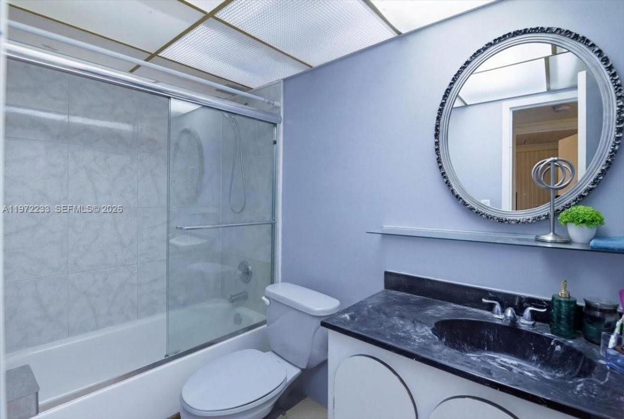 200 177th Dr , Unit 409, Sunny Isles Beach, FL 33160 Photo