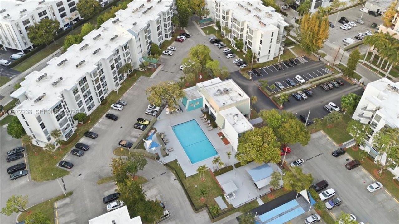 200 177th Dr , Unit 409, Sunny Isles Beach, FL 33160 Photo