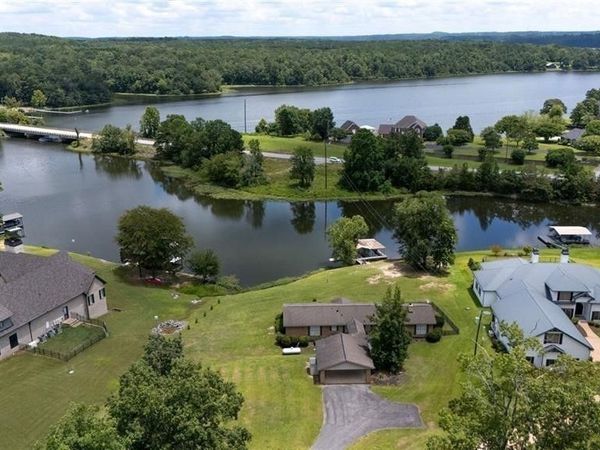 16584- Kathryn Lane Drive, Northport, AL 35475