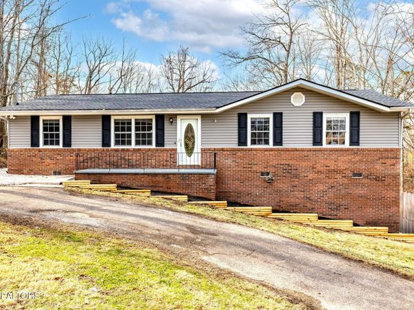 4401 Damas Rd, Knoxville, TN 37921