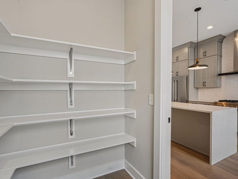 282 Dickenson Street, Columbus, OH 43215 Photo 20