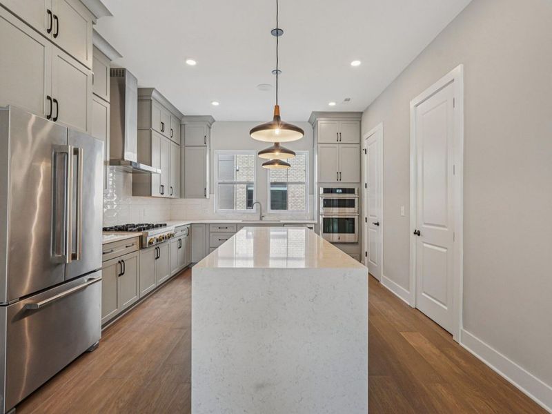 282 Dickenson Street, Columbus, OH 43215 Photo 22