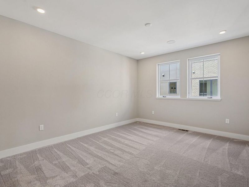 282 Dickenson Street, Columbus, OH 43215 Photo 28