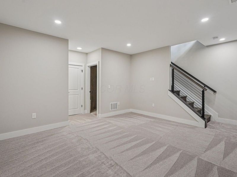 282 Dickenson Street, Columbus, OH 43215 Photo 44