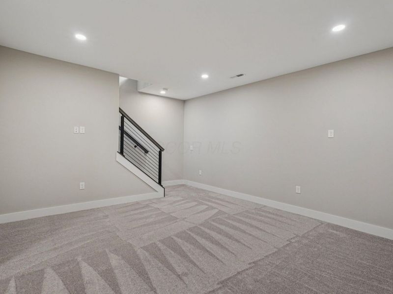 282 Dickenson Street, Columbus, OH 43215 Photo 45