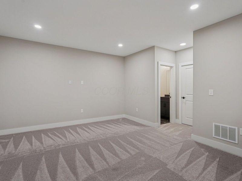 282 Dickenson Street, Columbus, OH 43215 Photo 46