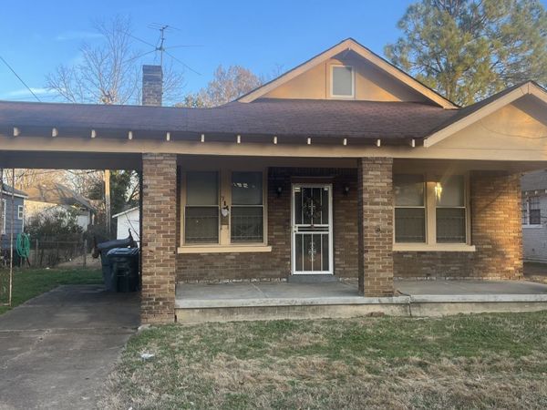 714 Spring St , Memphis, TN 38112