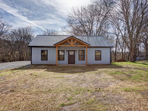 584 Mill St , Lynnville, TN 38472