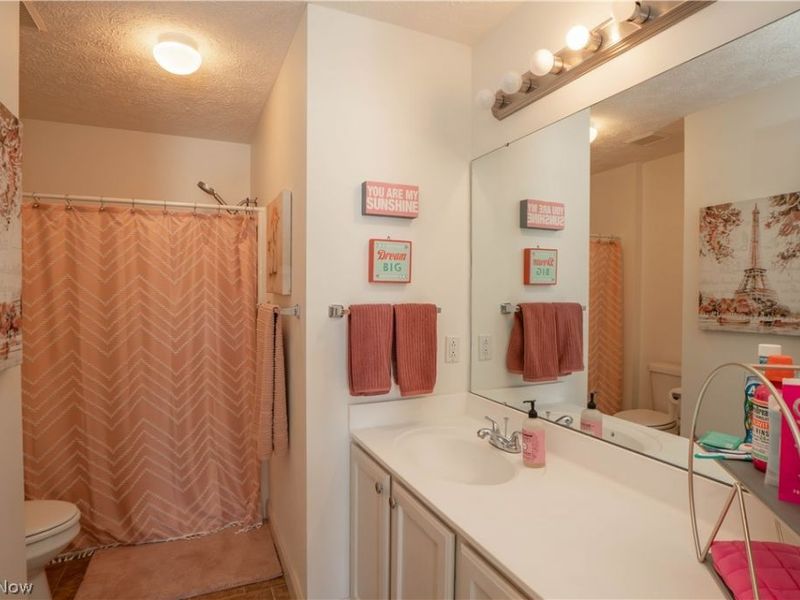 4690 Quincy Drive, Akron, OH 44321 Photo 40