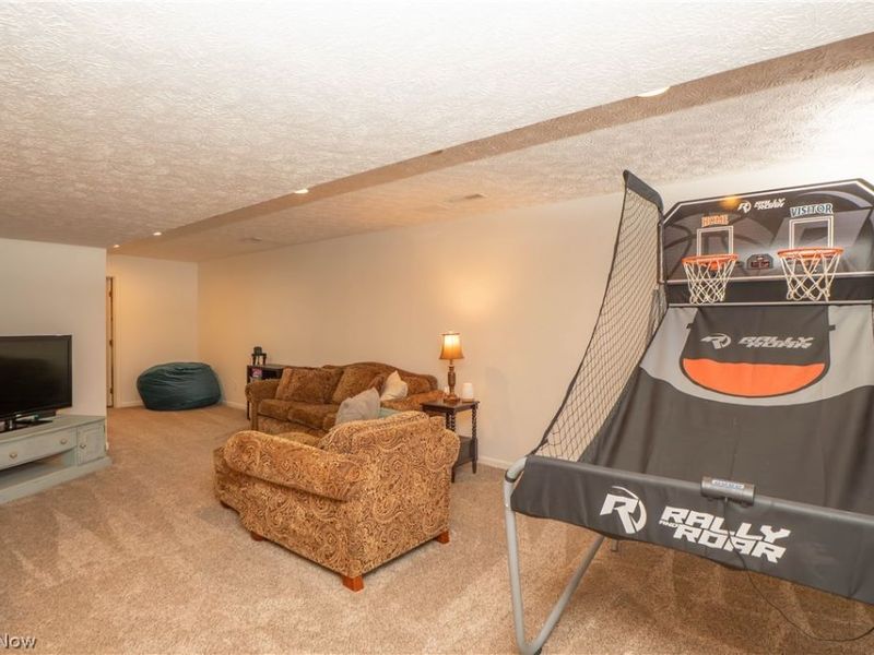 4690 Quincy Drive, Akron, OH 44321 Photo 41