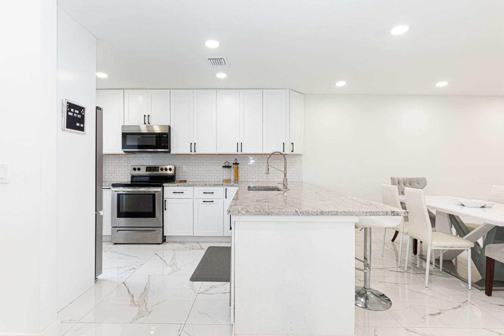 8545 Casa Del Lago, Unit F, Boca Raton, FL 33433 Photo