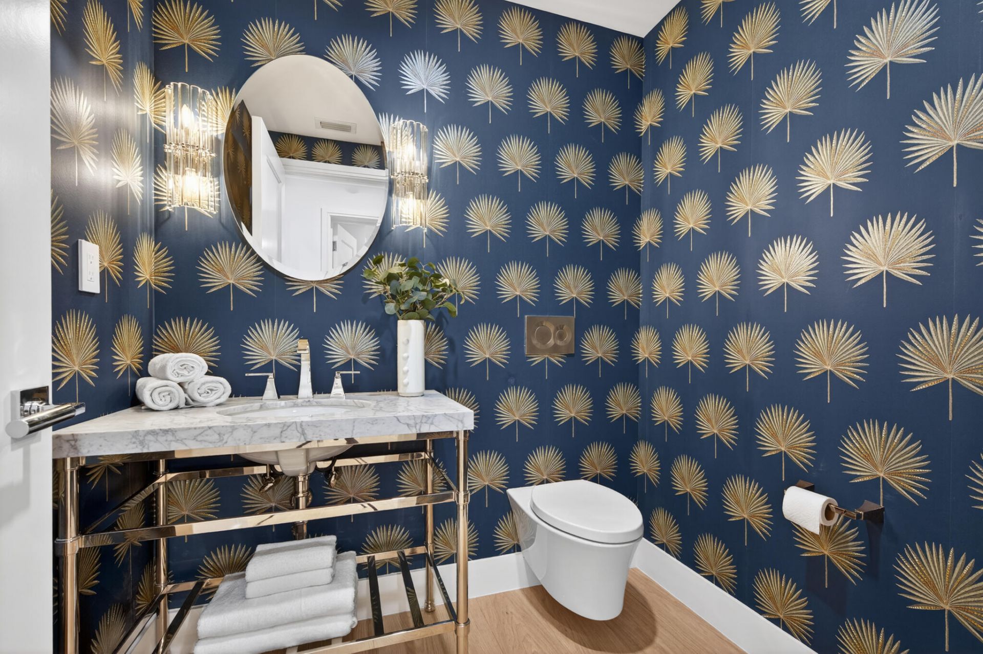 100 Royal Palm Way, Unit D2, Palm Beach, FL 33480 Photo