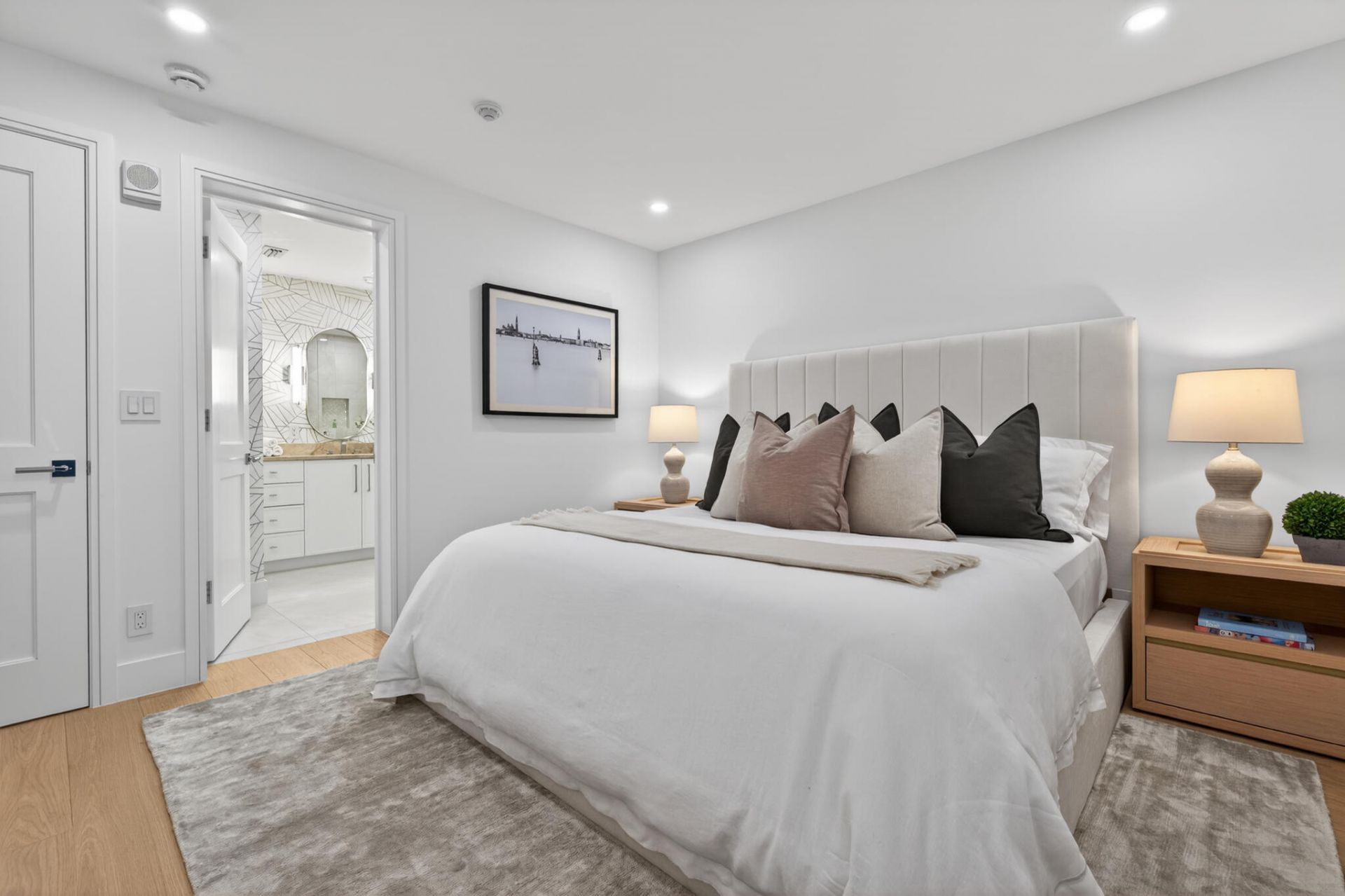 100 Royal Palm Way, Unit D2, Palm Beach, FL 33480 Photo