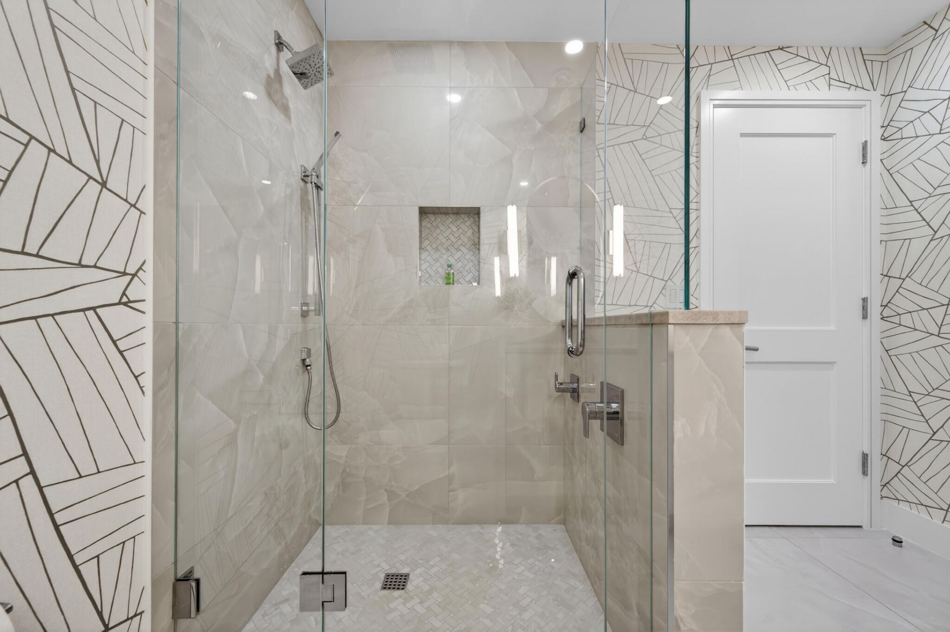 100 Royal Palm Way, Unit D2, Palm Beach, FL 33480 Photo