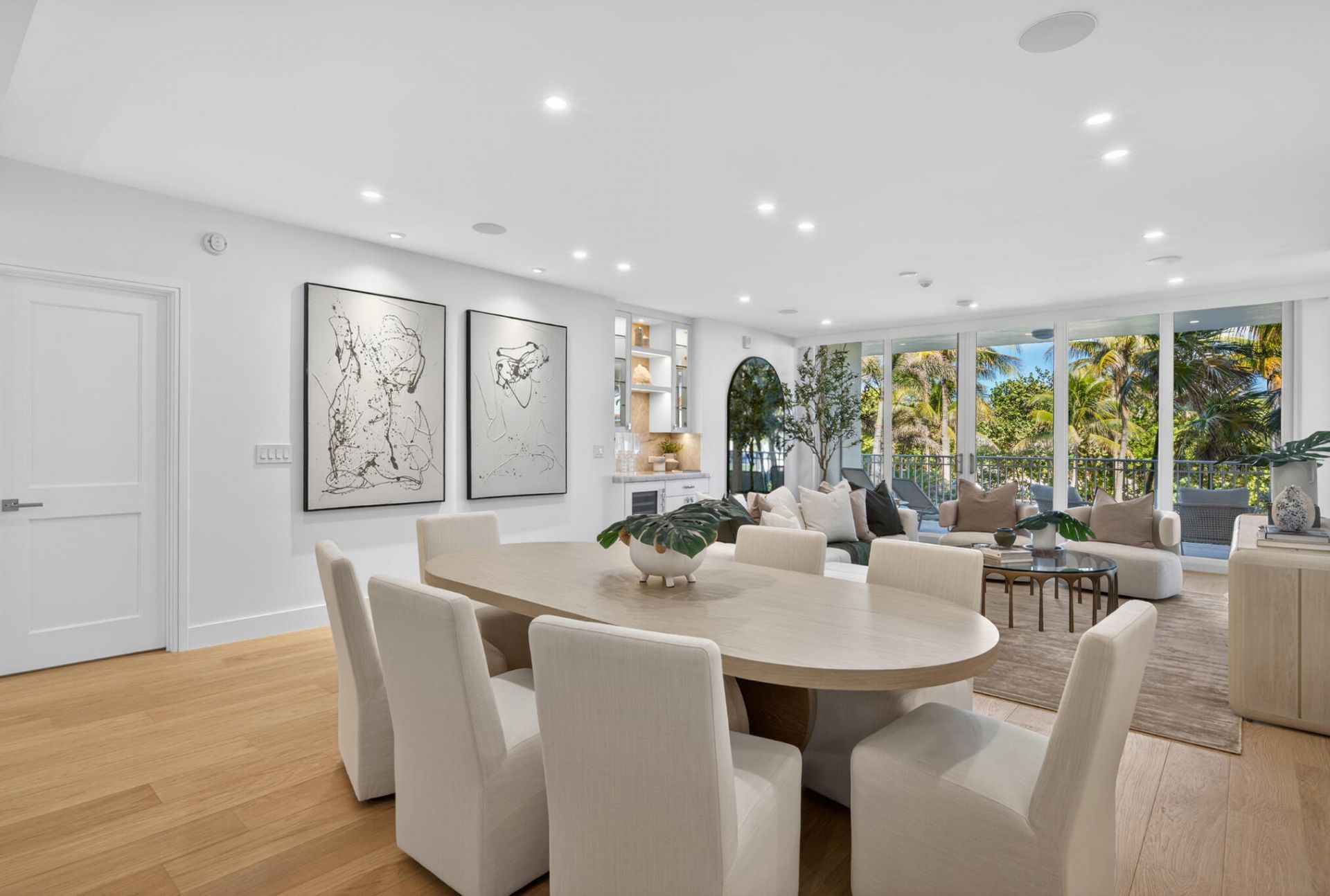 100 Royal Palm Way, Unit D2, Palm Beach, FL 33480 Photo