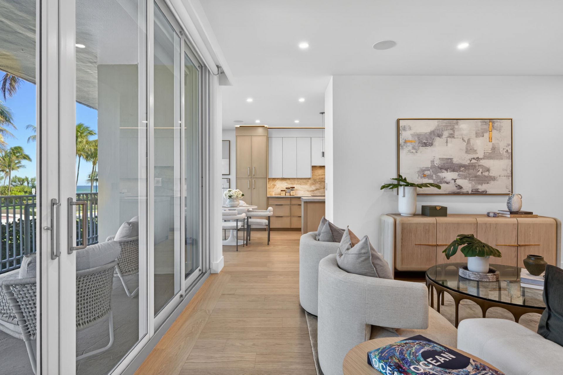 100 Royal Palm Way, Unit D2, Palm Beach, FL 33480 Photo