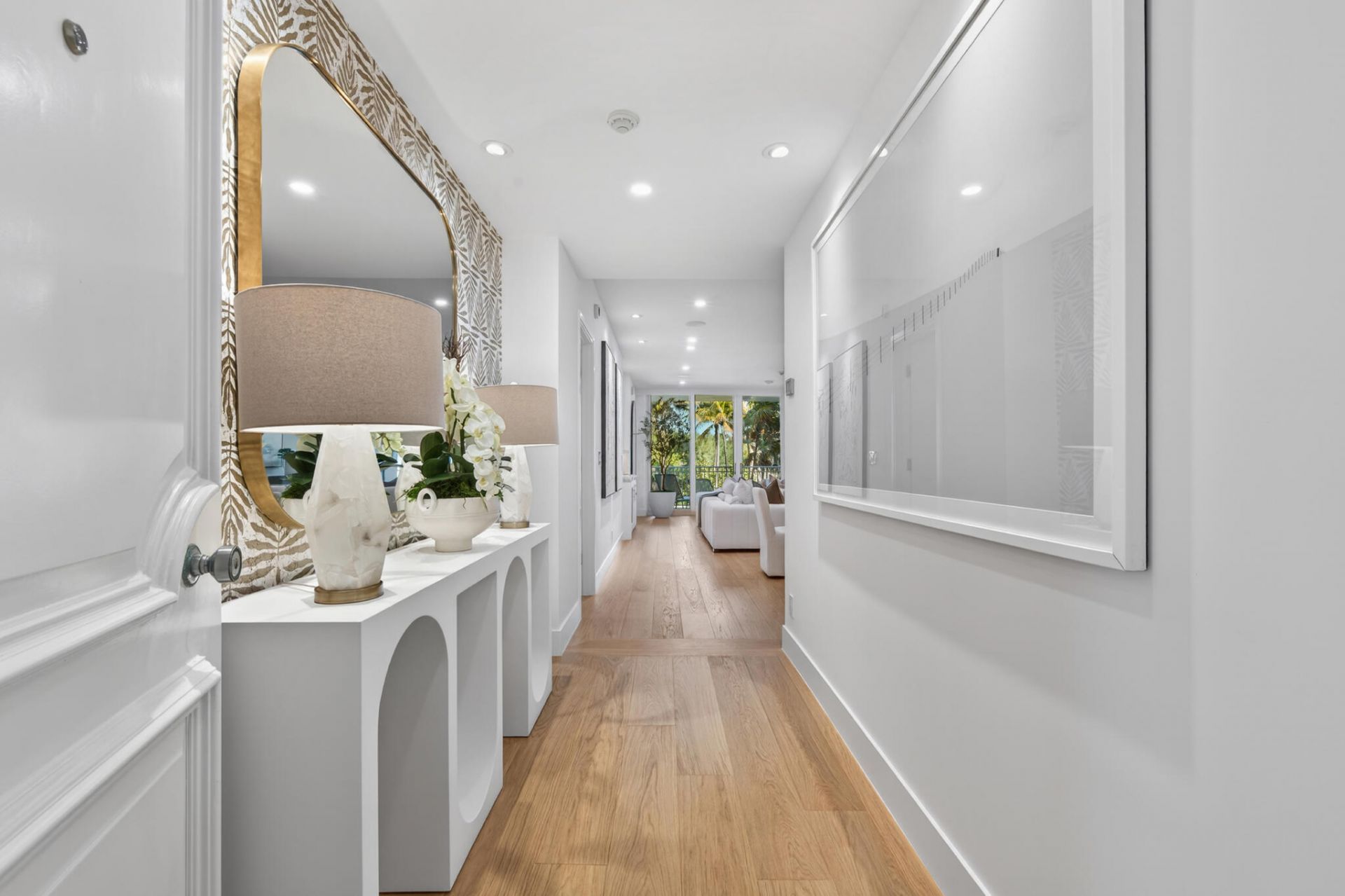 100 Royal Palm Way, Unit D2, Palm Beach, FL 33480 Photo