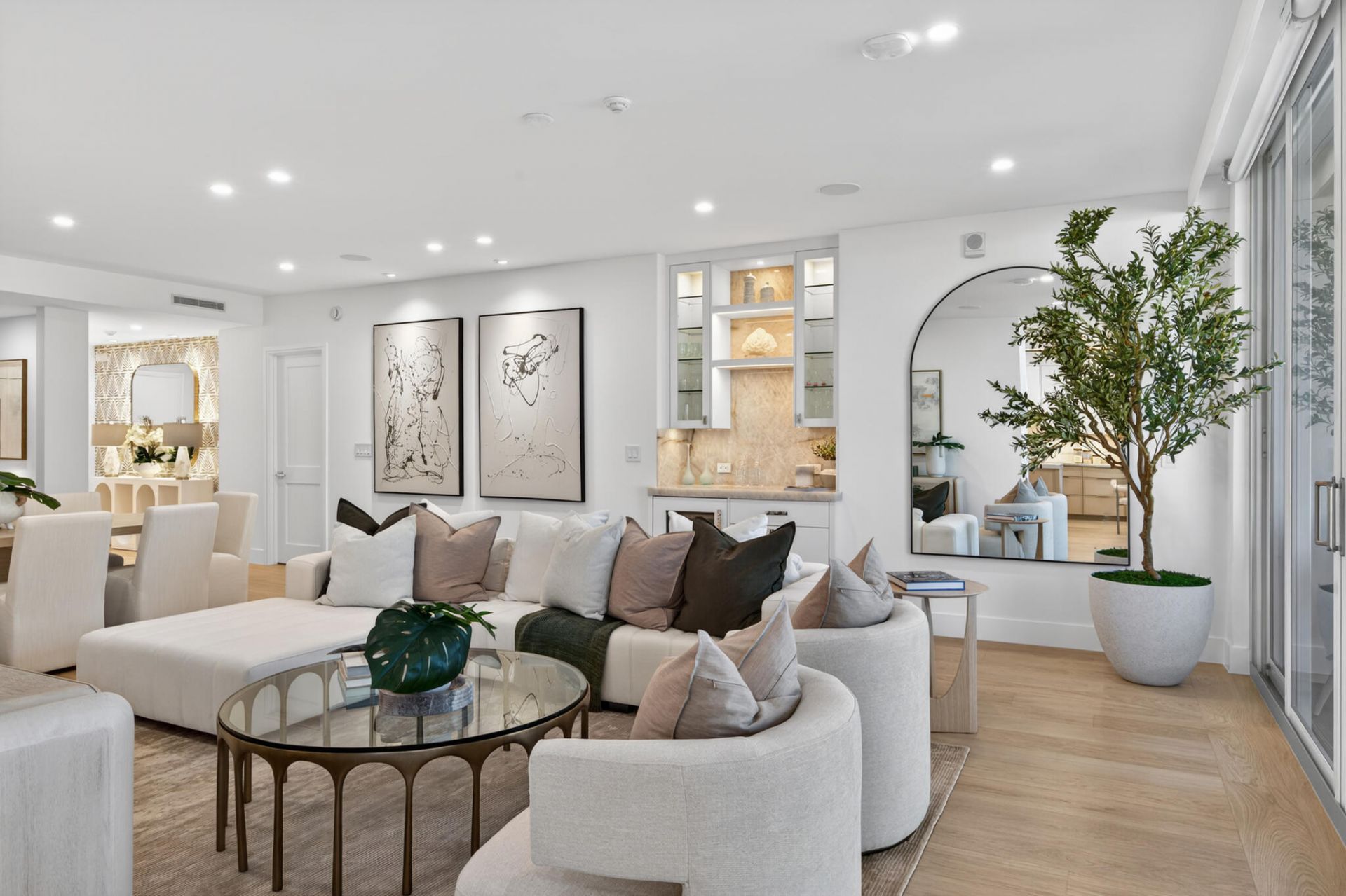 100 Royal Palm Way, Unit D2, Palm Beach, FL 33480 Photo