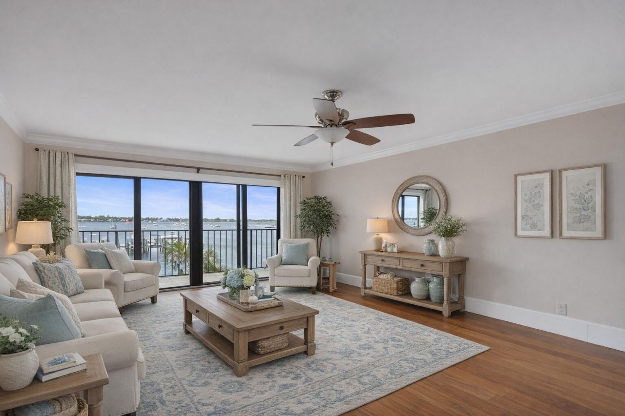 624 SW St. Lucie Crescent, Unit 206, Stuart, FL 34994 Photo