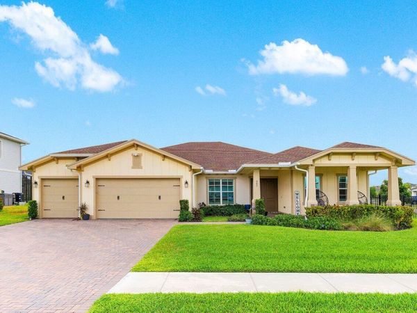 962 Castaway Court, Loxahatchee, FL 33470