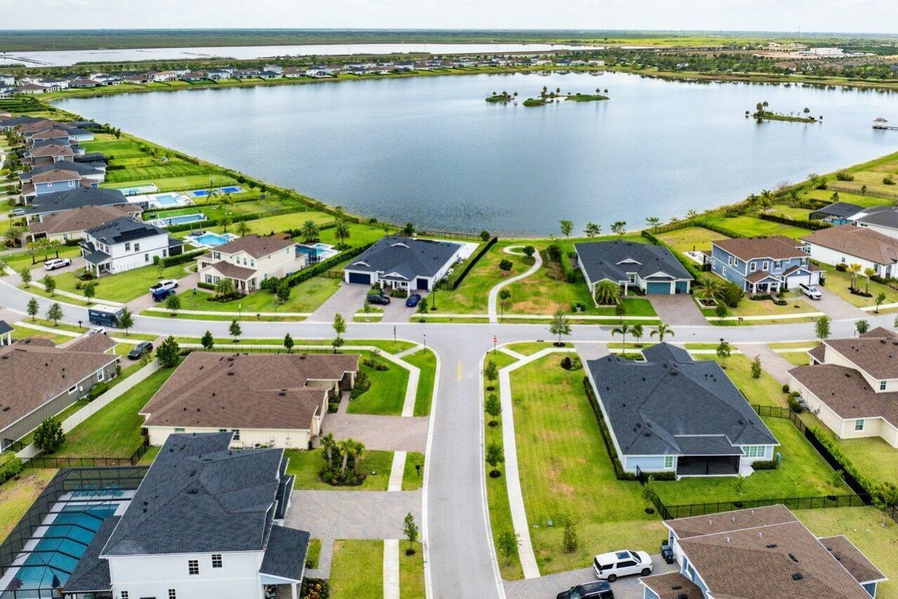 962 Castaway Court, Loxahatchee, FL 33470 Photo