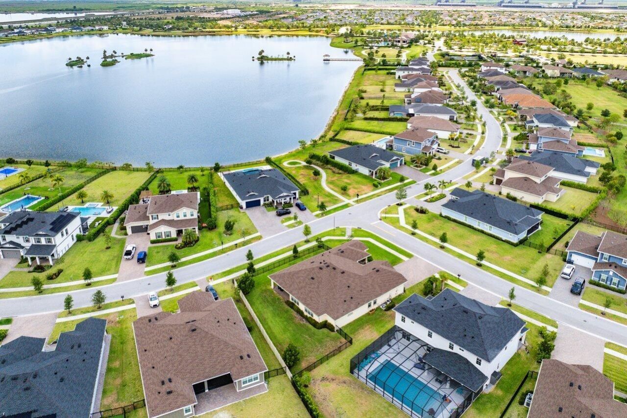 962 Castaway Court, Loxahatchee, FL 33470 Photo