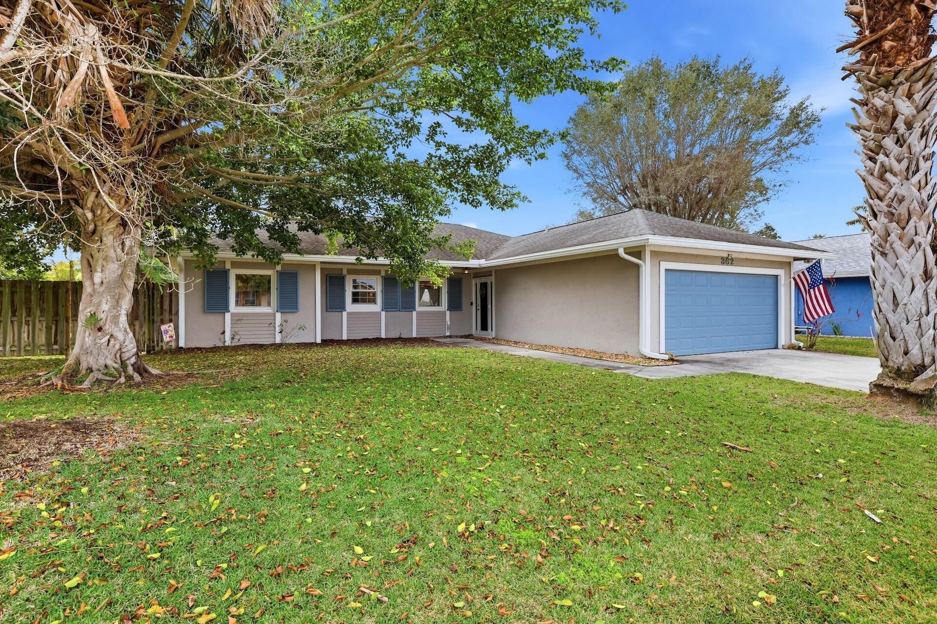 362 La Mancha Avenue, Royal Palm Beach, FL 33411 Photo