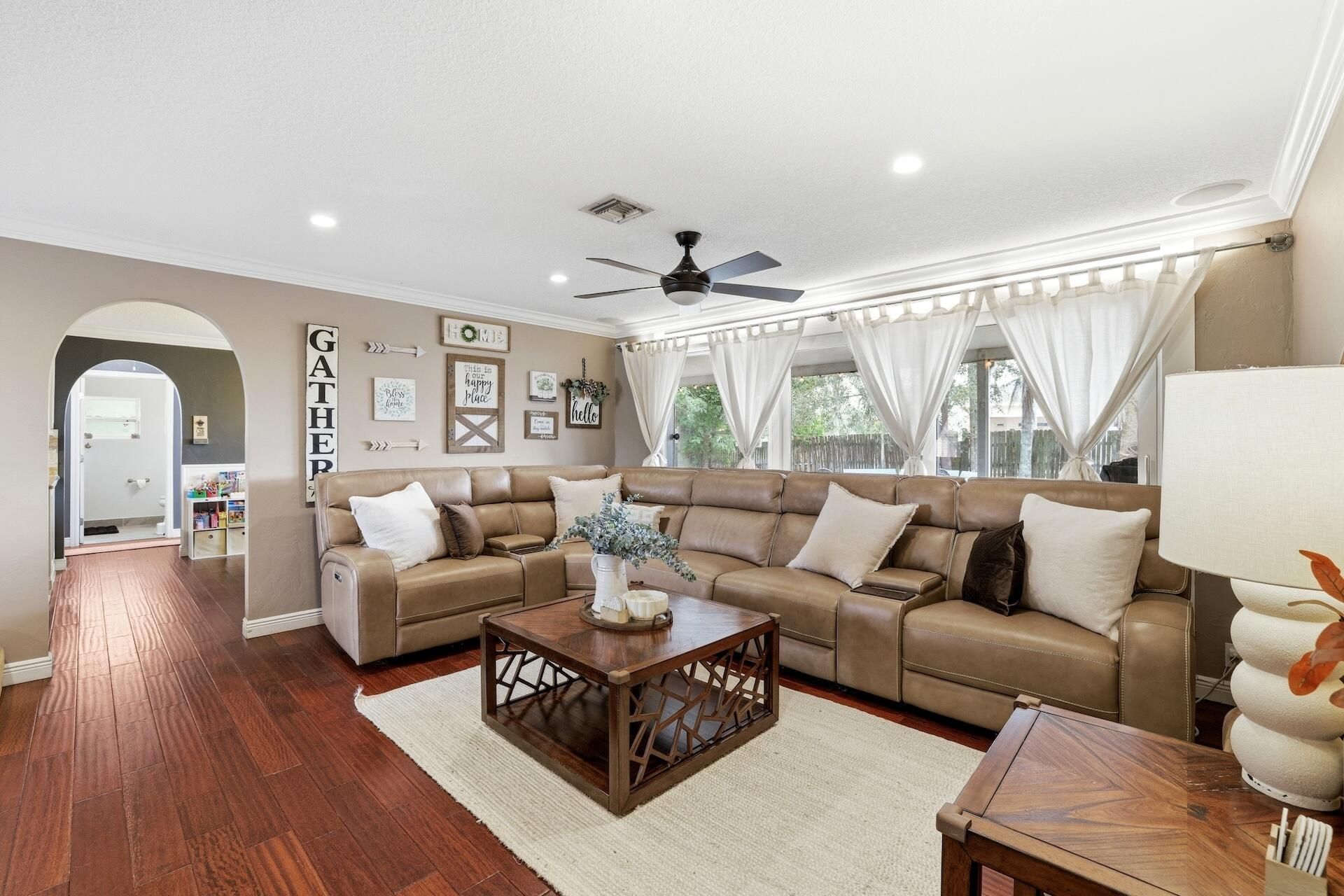 362 La Mancha Avenue, Royal Palm Beach, FL 33411 Photo