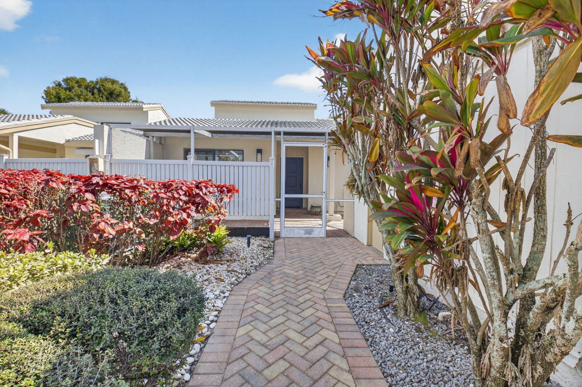 1 Eastgate Drive, Unit B, Boynton Beach, FL 33436 Photo